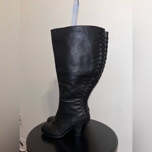 Knee high torrid Boots